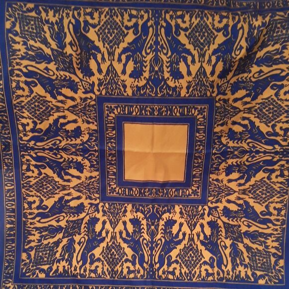 Giorgio di Sant' Angelo Vintage Tangerine and Navy Medieval Scarf" 27"Square - Picture 4 of 5